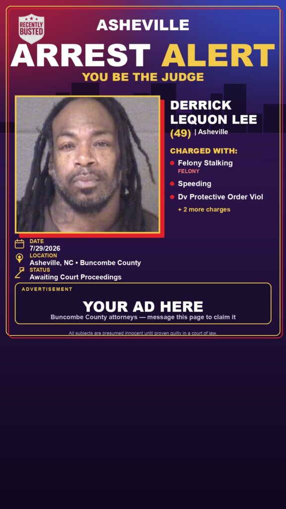 Booking photo of DERRICK LEQUON LEE